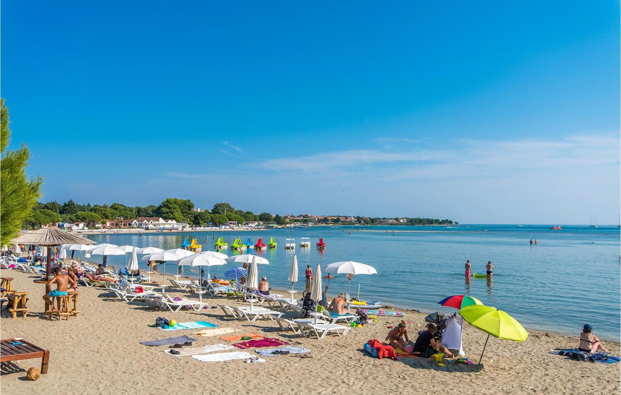 Pet Friendly Home In Pula With Jacuzzi Pula