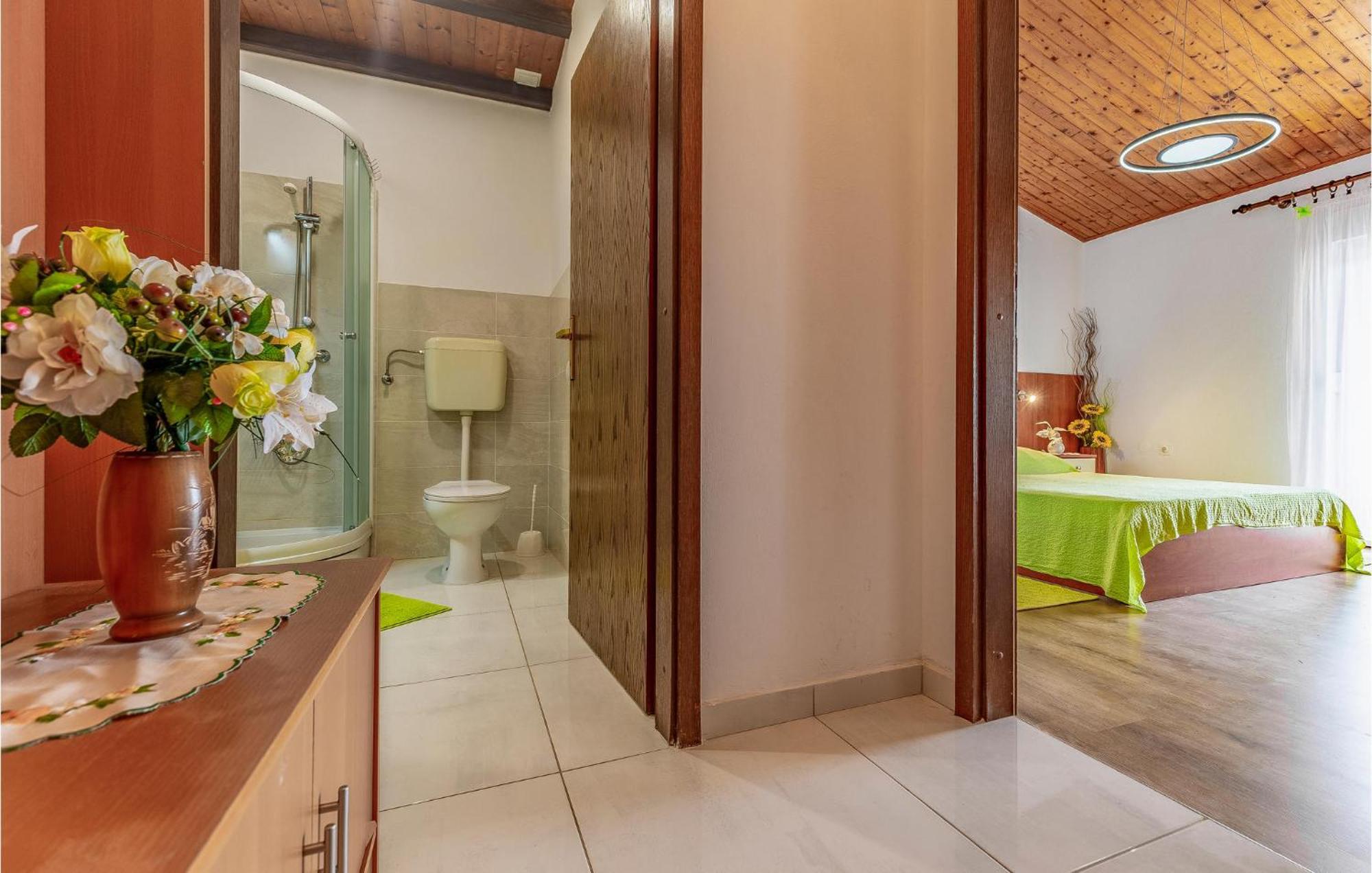 Pet Friendly Home In Pula With Jacuzzi Pula