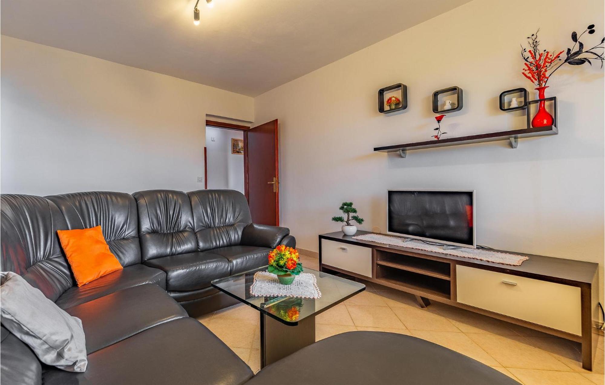 Pet Friendly Home In Pula With Jacuzzi Ferienhaus *