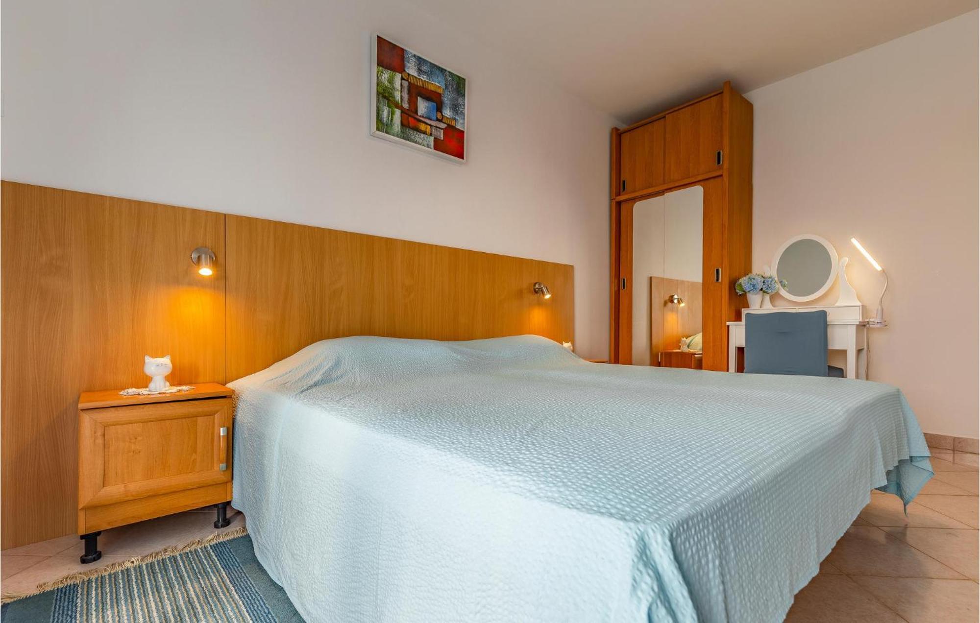 Pet Friendly Home In Pula With Jacuzzi *