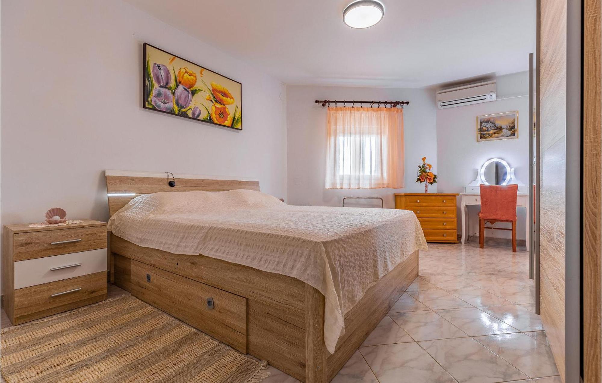 Pet Friendly Home In Pula With Jacuzzi Pula