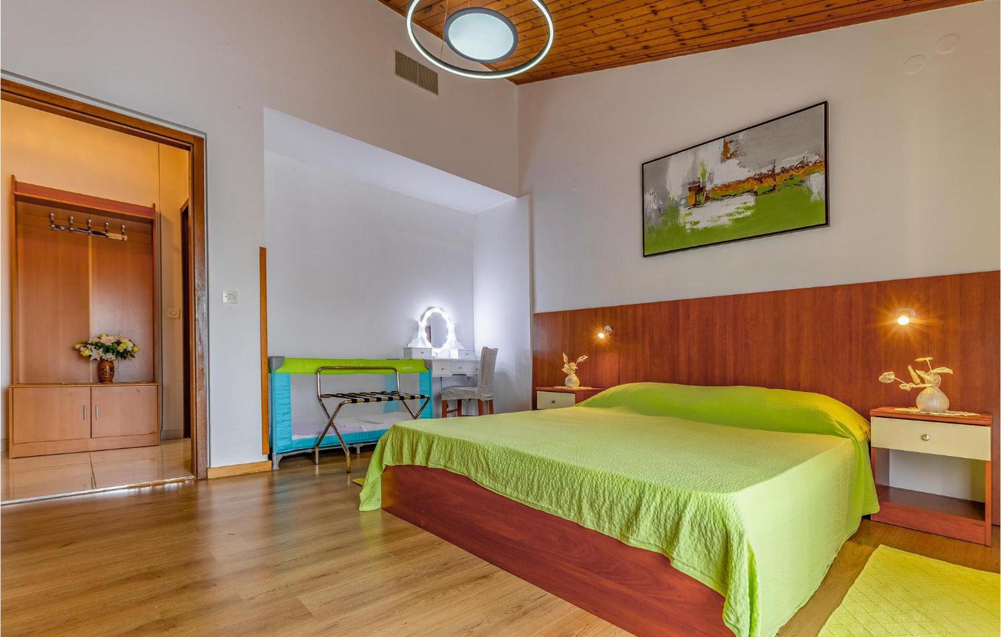 Ferienhaus Pet Friendly Home In Pula With Jacuzzi