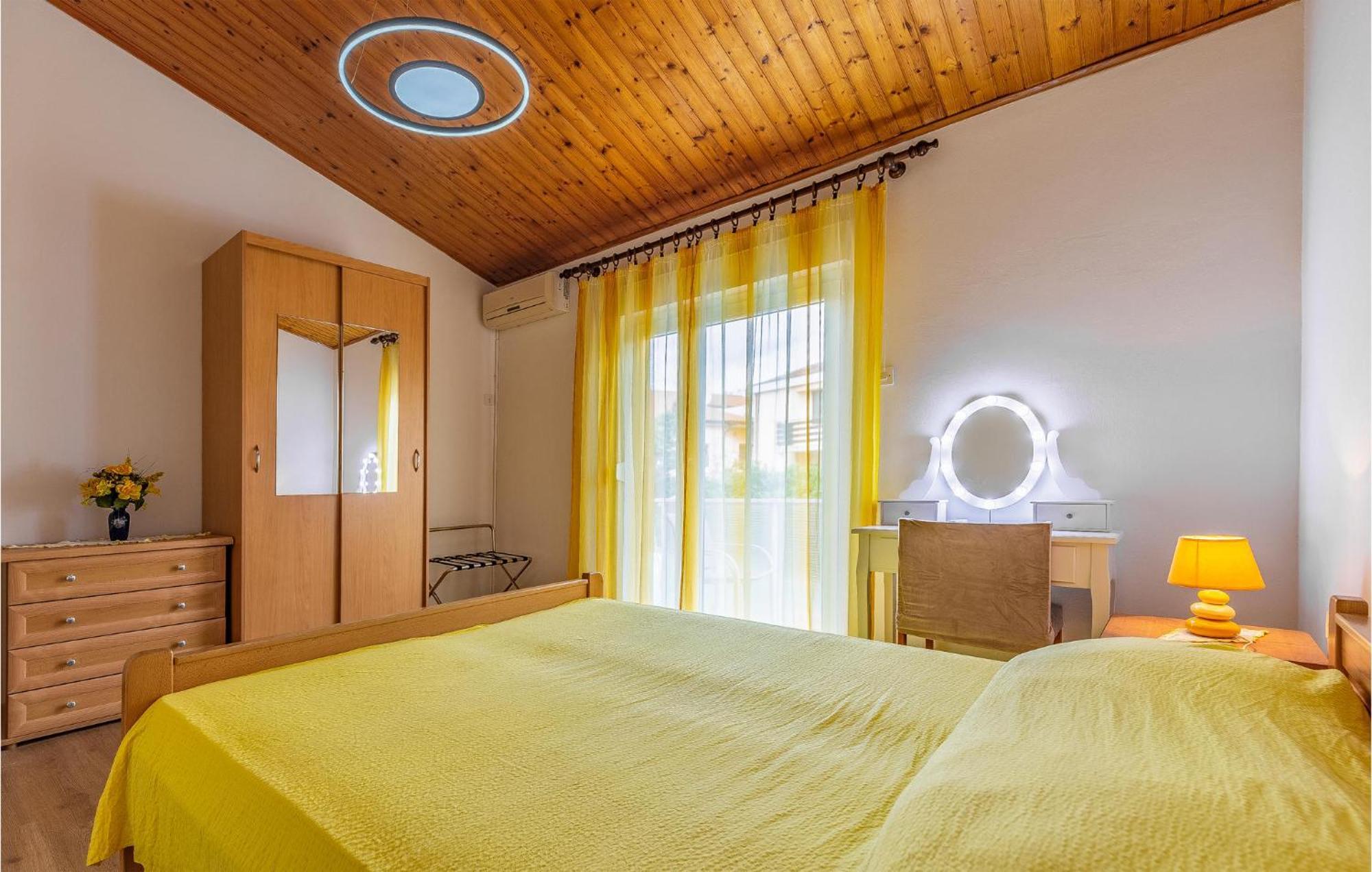 Pet Friendly Home In Pula With Jacuzzi Ferienhaus Pula