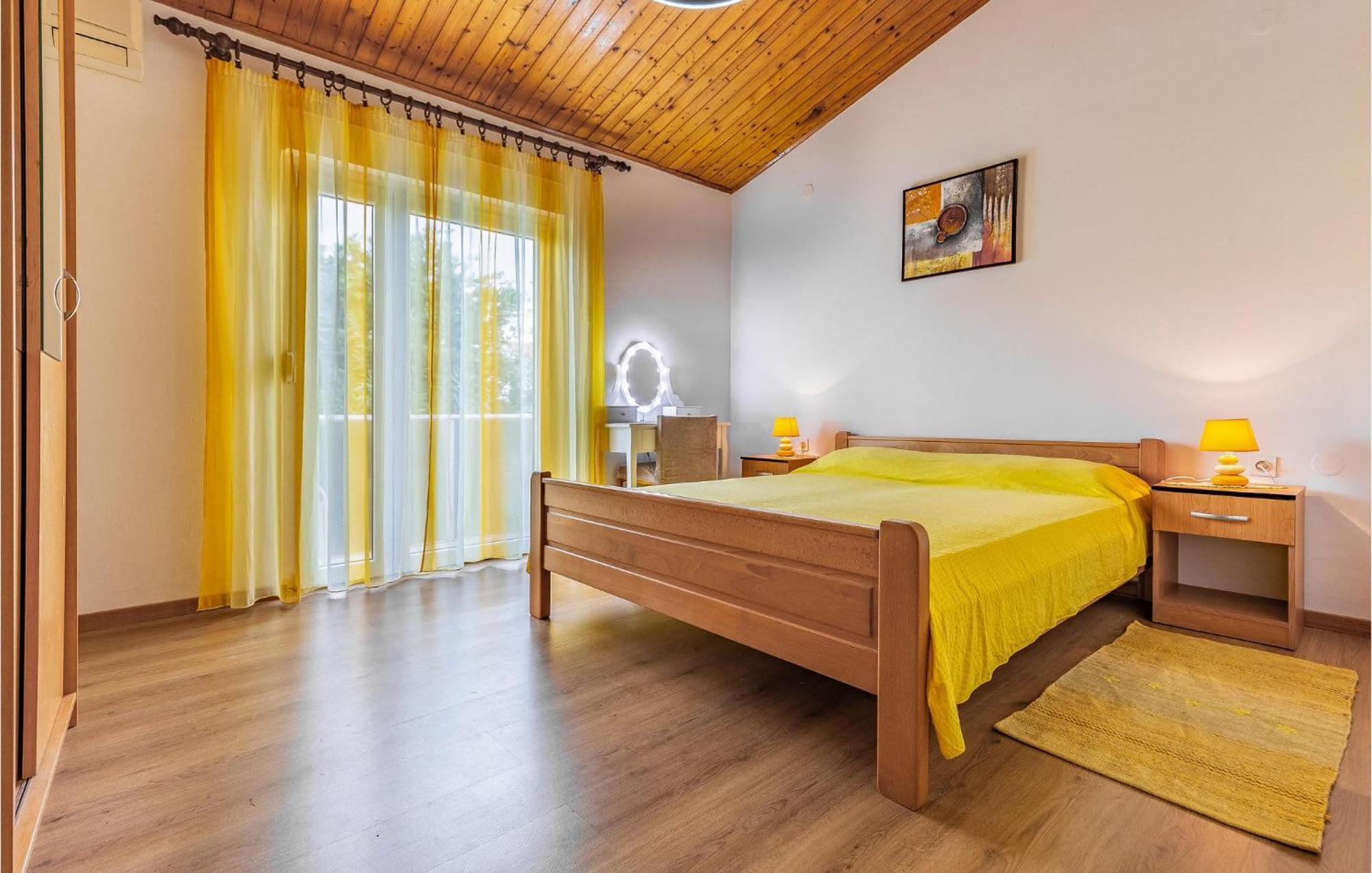 Pet Friendly Home In Pula With Jacuzzi