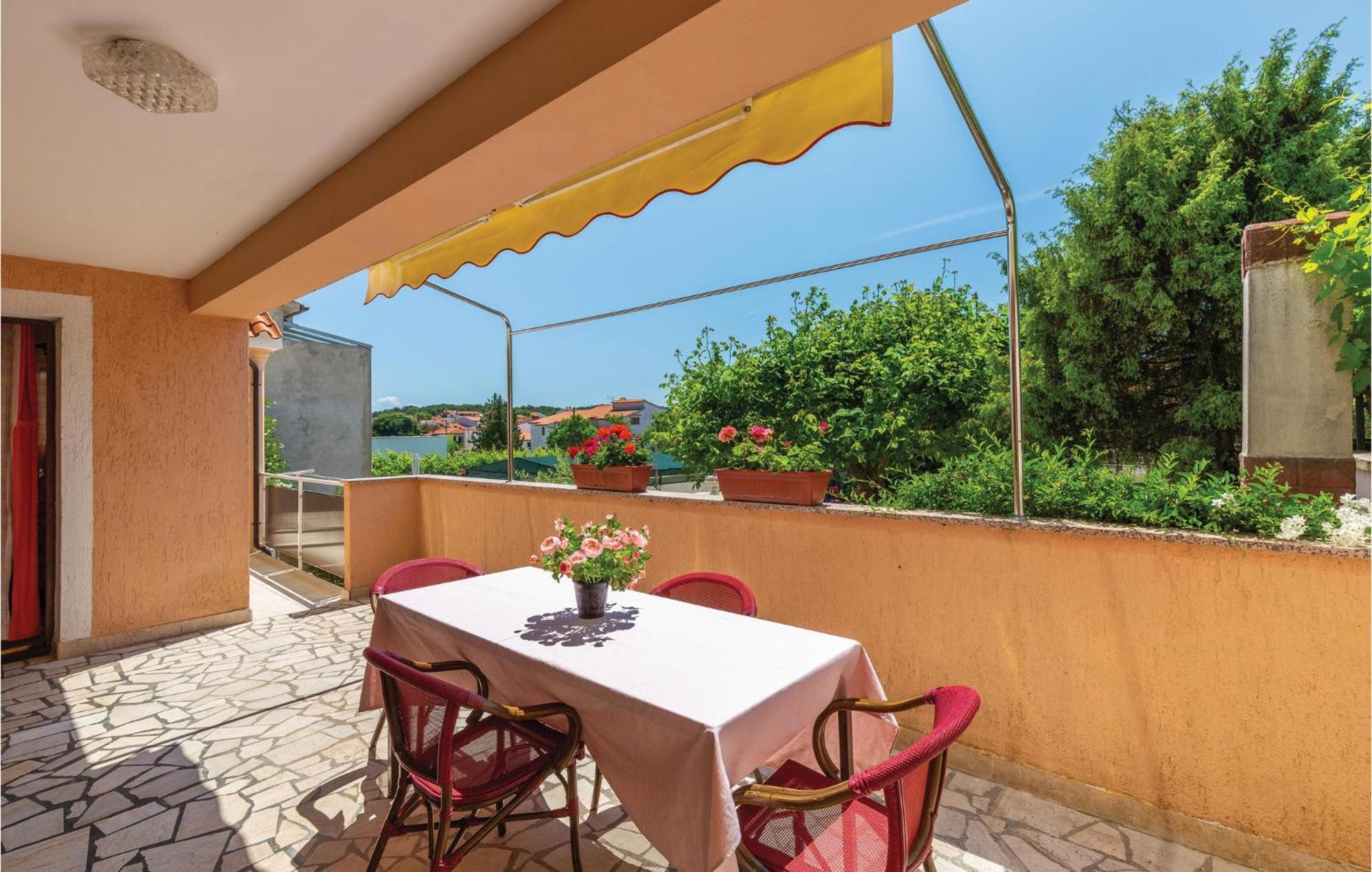 Pet Friendly Home In Pula With Jacuzzi