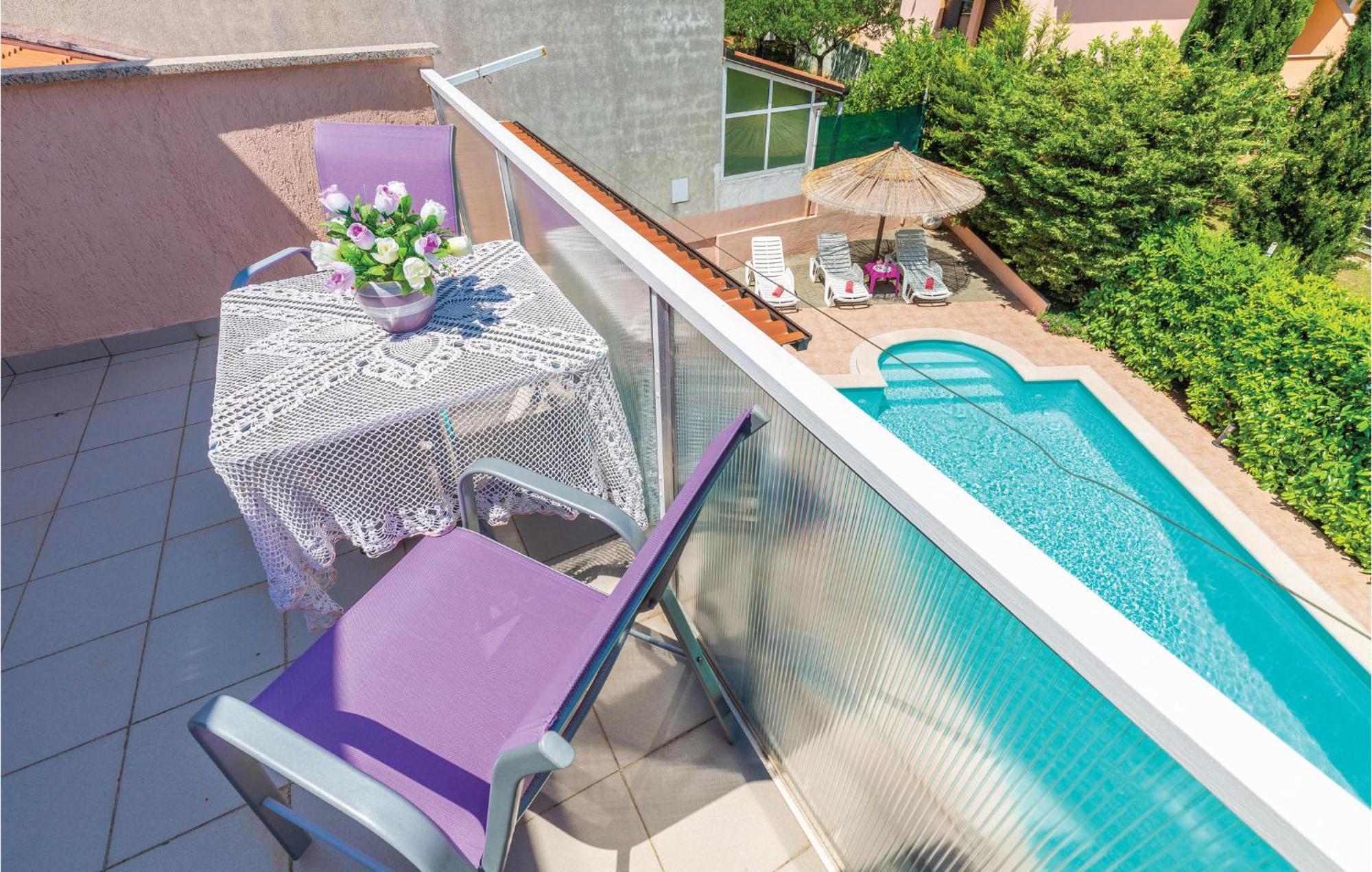 Pet Friendly Home In Pula With Jacuzzi Ferienhaus